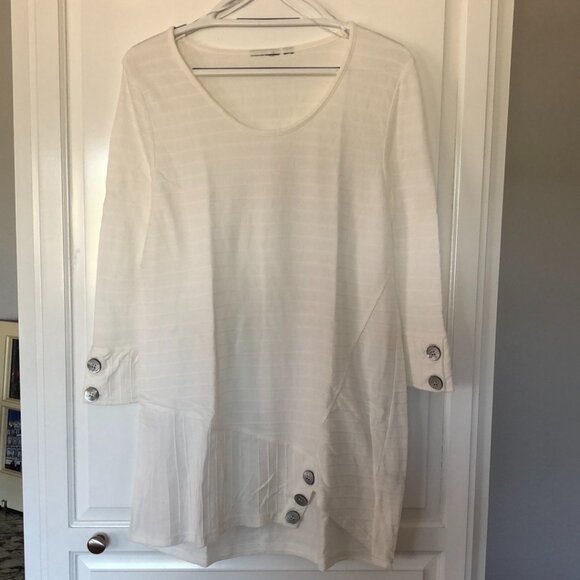 Lightweight Long Sleeve top - Picture 1 of 5